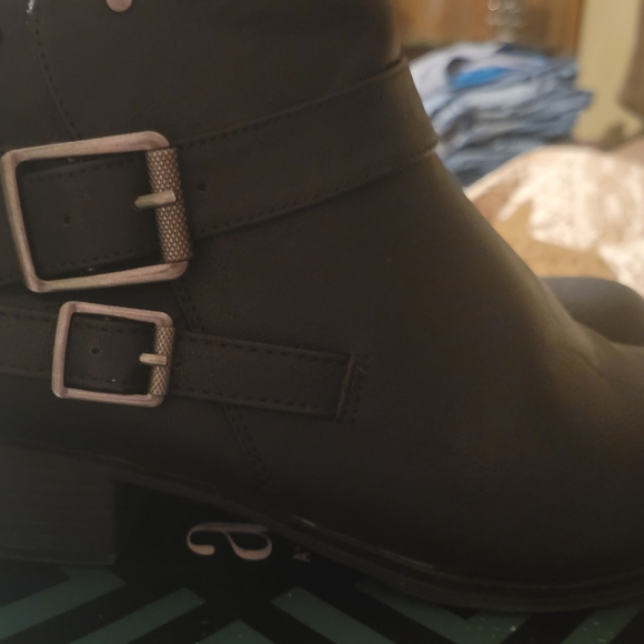 Ankle Boots - Picture 2 of 5